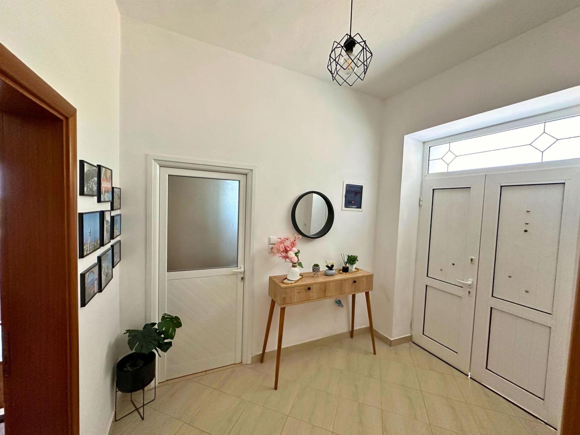 Viewtopia House Dhërmi エクステリア 写真